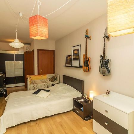 Tsar Guitar Aprt / Metro Station Apartment Sofia Exterior photo